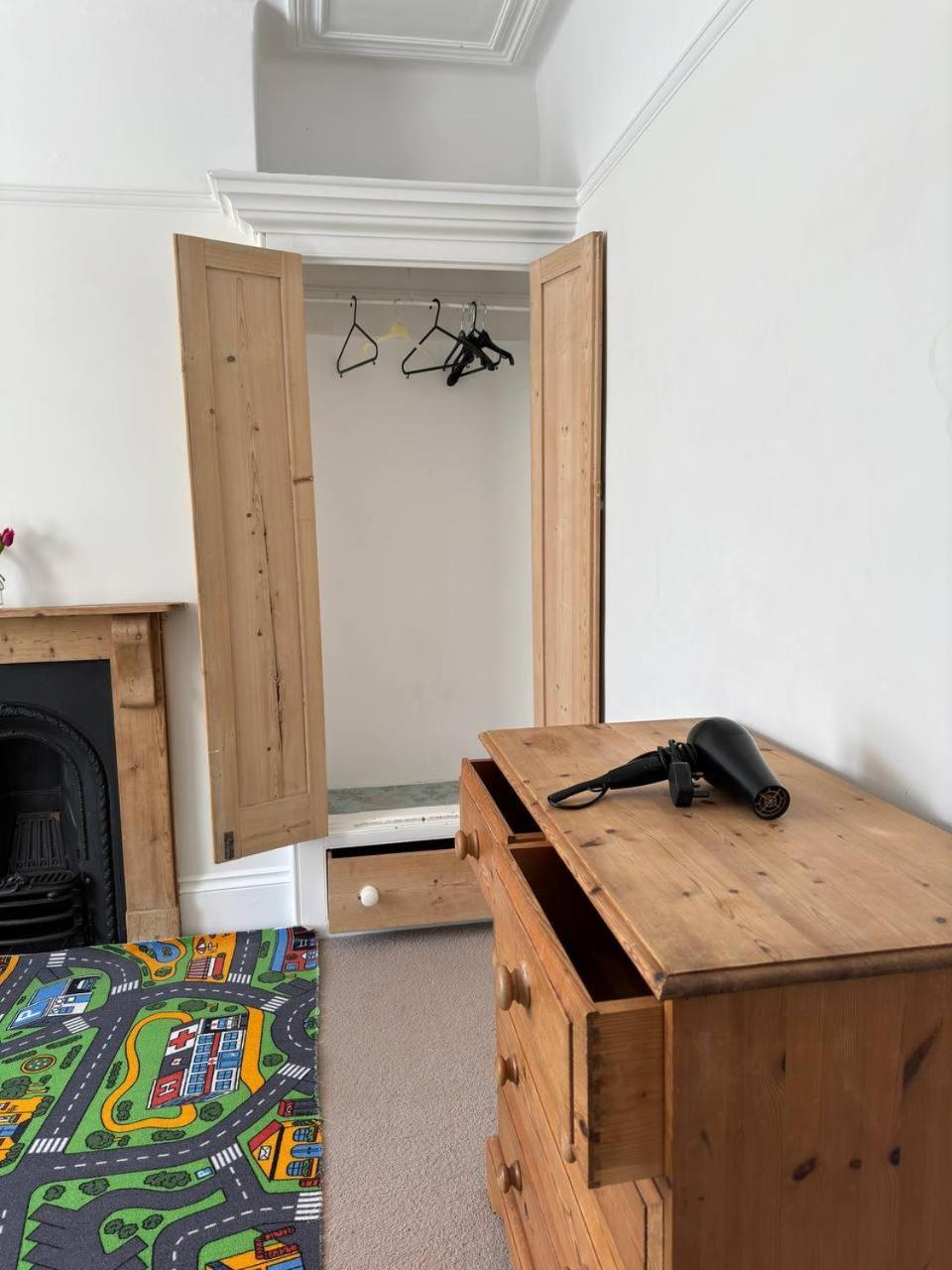 Homestay Urban Retreat By The Sea *